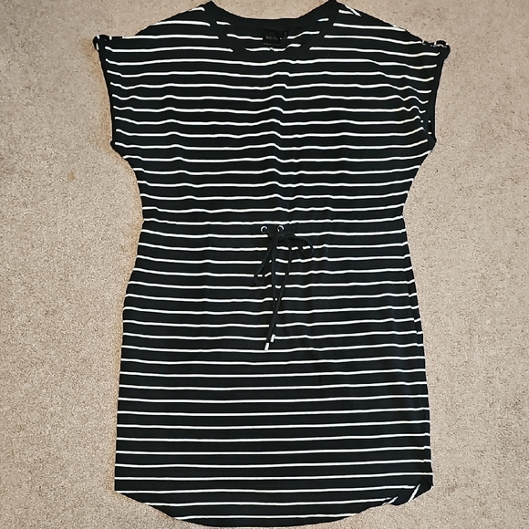 Rafaella Black and Cream Striped Top - Picture 1 of 8